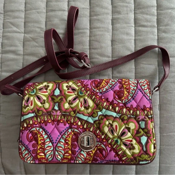 Vera Bradley - Multi Color Crossbag - Picture 1 of 5